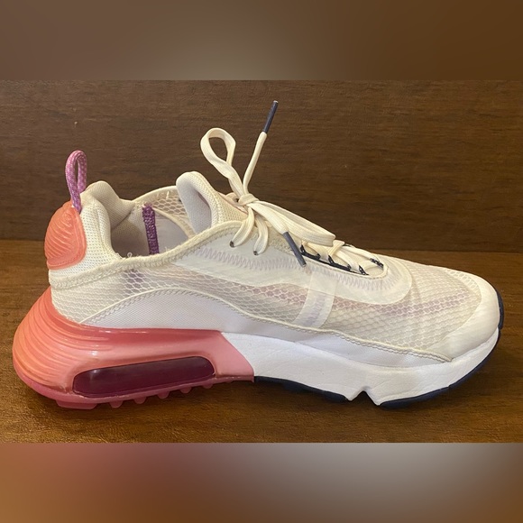 Nike Youth Air Max 2090 GS Running Shoes Size 6.5Y/Women’s Size 8 (CJ4066-003) - Picture 4 of 15